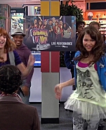 Shake_It_Up_S02E08_Auction_It_Up_1080p_BTD_001622.jpg