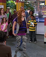 Shake_It_Up_S02E08_Auction_It_Up_1080p_BTD_001677.jpg