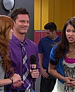Shake_It_Up_S02E08_Auction_It_Up_1080p_BTD_001697.jpg