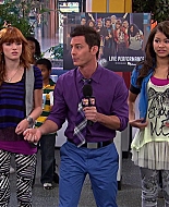 Shake_It_Up_S02E08_Auction_It_Up_1080p_BTD_001792.jpg