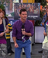 Shake_It_Up_S02E08_Auction_It_Up_1080p_BTD_001823.jpg