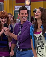 Shake_It_Up_S02E08_Auction_It_Up_1080p_BTD_001858.jpg