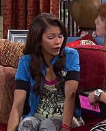 Shake_It_Up_S02E08_Auction_It_Up_1080p_BTD_001935.jpg