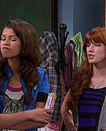 Shake_It_Up_S02E08_Auction_It_Up_1080p_BTD_002023.jpg
