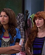 Shake_It_Up_S02E08_Auction_It_Up_1080p_BTD_002024.jpg