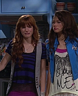 Shake_It_Up_S02E08_Auction_It_Up_1080p_BTD_002458.jpg