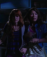 Shake_It_Up_S02E08_Auction_It_Up_1080p_BTD_002485.jpg