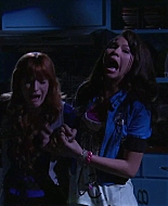 Shake_It_Up_S02E08_Auction_It_Up_1080p_BTD_002487.jpg