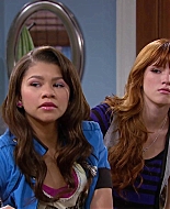 Shake_It_Up_S02E08_Auction_It_Up_1080p_BTD_002683.jpg