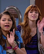 Shake_It_Up_S02E08_Auction_It_Up_1080p_BTD_002692.jpg
