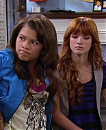 Shake_It_Up_S02E08_Auction_It_Up_1080p_BTD_002712.jpg