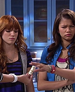 Shake_It_Up_S02E08_Auction_It_Up_1080p_BTD_002838.jpg