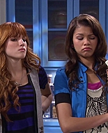 Shake_It_Up_S02E08_Auction_It_Up_1080p_BTD_002845.jpg