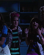 Shake_It_Up_S02E08_Auction_It_Up_1080p_BTD_002953.jpg