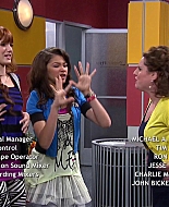 Shake_It_Up_S02E08_Auction_It_Up_1080p_BTD_003076.jpg
