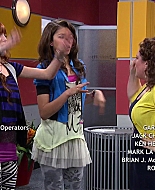 Shake_It_Up_S02E08_Auction_It_Up_1080p_BTD_003080.jpg