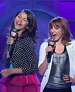 Shake_It_Up_S02E09_Camp_It_Up_1080p_BTD_000106.jpg