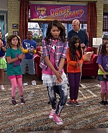 Shake_It_Up_S02E09_Camp_It_Up_1080p_BTD_001726.jpg