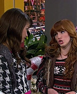 Shake_It_Up_S02E10_Jingle_It_Up_1080p_BTD_000889.jpg