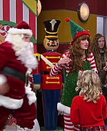 Shake_It_Up_S02E10_Jingle_It_Up_1080p_BTD_001317.jpg