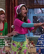 Shake_It_Up_S02E10_Jingle_It_Up_1080p_BTD_003183.jpg