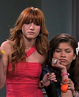 Shake_It_Up_S02E12_Split_It_Up_720p_BTD_002826.jpg