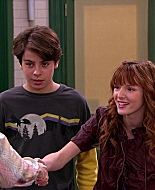 Wizards_of_Waverly_Place_S03E20_Maxs_Secret_Girlfriend_1080p_BTD_001111.jpg