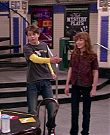 Wizards_of_Waverly_Place_S03E20_Maxs_Secret_Girlfriend_1080p_BTD_001299.jpg