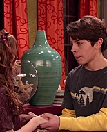 Wizards_of_Waverly_Place_S03E20_Maxs_Secret_Girlfriend_1080p_BTD_002363.jpg