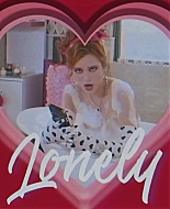 bellathornedaily_Lonely_mv_000007.jpg