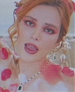 bellathornedaily_Lonely_mv_000014.jpg
