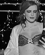 bellathornedaily_Lonely_mv_000054.jpg