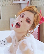 bellathornedaily_Lonely_mv_000087.jpg