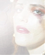 bellathornedaily_Lonely_mv_000112.jpg