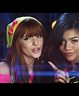bellathornedaily_Watchme_shakeitup_mv_000019.jpg