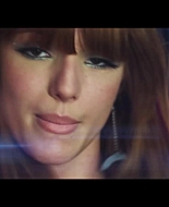 bellathornedaily_Watchme_shakeitup_mv_000033.jpg