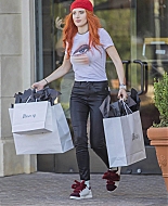 bellathornedaily_droppincash_set_sept18_283229.jpg