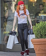 bellathornedaily_droppincash_set_sept18_283729.jpg