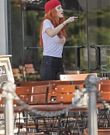 bellathornedaily_droppincash_set_sept18_285529.jpg