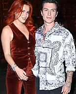 bellathornedaily_efronfashion_fw_milan_281929.jpg