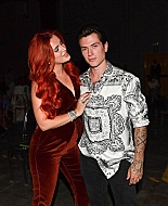 bellathornedaily_efronfashion_fw_milan_282929.jpg
