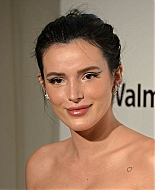 bellathornedaily_eltonviewingparty_arrivals_28829.jpg