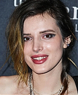 bellathornedaily_filmingitalyawards_284029.jpg
