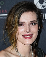 bellathornedaily_filmingitalyawards_285329.jpg