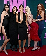 bellathornedaily_findyourfriendslapremiere_arrivals_2812029.jpg