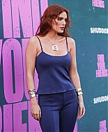 bellathornedaily_findyourfriendslapremiere_arrivals_281829.jpg