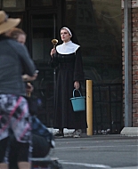 bellathornedaily_habit_filming_feb2020_281429.jpg