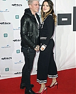 bellathornedaily_himherpremiere_germany_282429.jpg