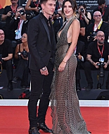 bellathornedaily_jokerpremiere_venicefilmfestival_2811829.jpg
