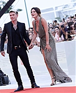 bellathornedaily_jokerpremiere_venicefilmfestival_2812829.jpg